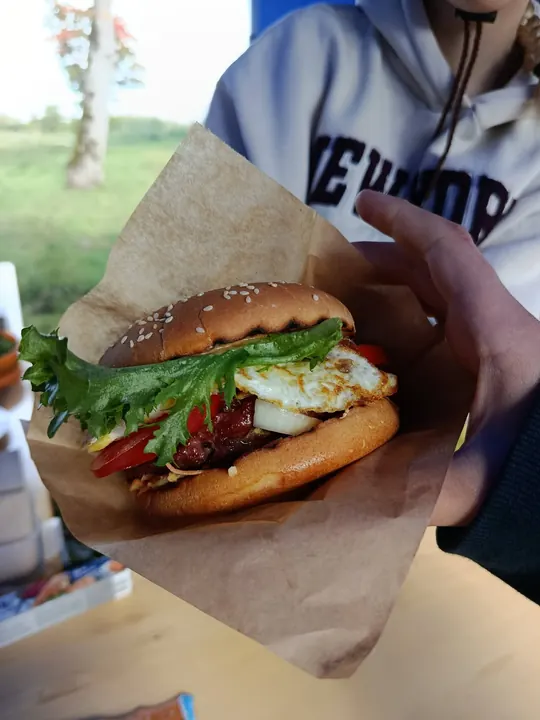 Värskelt valminud Lasila burger